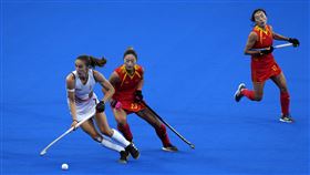 比分被追平不爽，中國女將范雲霞，用球砸傷對手，觀眾噓爆吃黃牌，，比利時主將范德梅倫（Judith Vandermeiren) 
（圖／美聯社／達志影像）