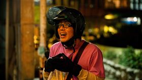 謝坤達《正港分局》新造型瀏海好油！詮釋茂木由美瘋粉的「外送員」謝正達。（圖／Netflix提供）