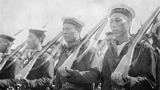 鴉片戰爭清軍80萬打英軍2萬為什麼會輸？