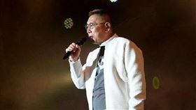 柯文哲選舉期間辦的「KP SHOW」演唱會。（圖／翻攝自柯文哲臉書）