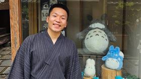 李洋到日本跟龍貓拍照。（圖／翻攝自李洋IG）