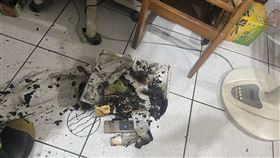 八里民宅發生電池自爆意外，所幸無人傷亡。（圖／警方提供）