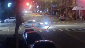台中、車禍、騎士、路口、丁字撞擊、噴飛、重摔、昏迷