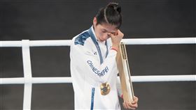 ▲台灣女兒林郁婷，巴黎奧運拳擊57公斤級奪金牌，頒獎台上感動眼淚。（圖／中華奧會提供）