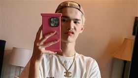 鍾明軒承認赴美後延期回台時間。（圖／翻攝自鍾明軒IG）