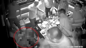 台中卡拉OK，幹部遭圍毆，控警吃案，嗆關店　警六分局回應(圖／翻攝畫面)