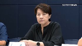 文 珊甩不關己1800