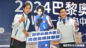 ▲巴黎奧運拳擊國手林郁婷（左）擔任反霸凌大使。（圖／記者劉彥池攝影）