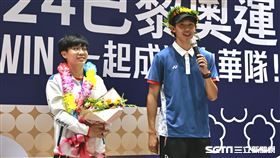 ▲巴黎奧運田徑選手彭名揚（右）接受媒體聯訪。（圖／記者劉彥池攝影）