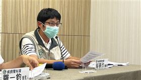 疾管署防疫醫師鄔豪欣說明腸病毒重症個案。（圖／記者簡浩正攝影）