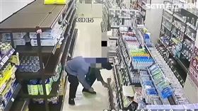 北市梅男在藥局竊取鼻炎膠囊及龍角散遭警方送辦。（圖／翻攝畫面）
