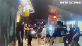 北市蔡男酒後模仿乩童動作，慘遭13名宮廟信眾圍毆。（圖／翻攝畫面）