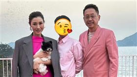 李嘉欣、兒子許建彤Jayden、老公許晉亨。（圖／翻攝娛樂顯微鏡微博）