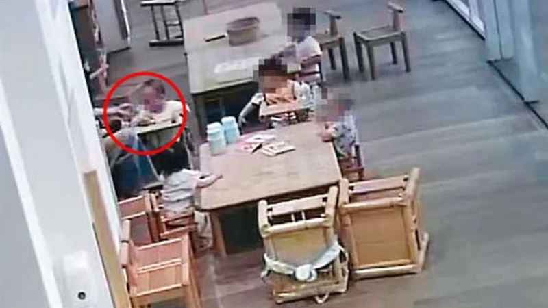 托嬰月收3萬！小孩腿上瘀青曝恐怖真相