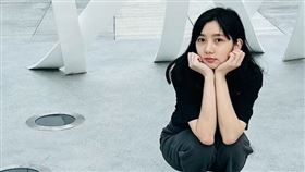 林玉書到星巴克打工。（圖／翻攝臉書）