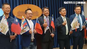 總統府今（14）日舉行「Our Heroes！Team Taiwan 台灣英雄 榮耀同行」台灣英雄大遊行記者會。（圖／記者盧素梅攝影)