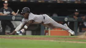 ▲齊森姆（Jazz Chisholm Jr.）撲壘時傷到韌帶。（圖／美聯社／達志影像）