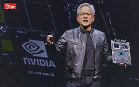 一家輝達救台灣！超級晶片GB200延後一季出貨，為何法人說免驚？關鍵就在黃仁勳說「Hopper需求強勁」