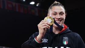 超強金牌產地,義大利人口不到1萬人小鎮,
柔道運動員愛麗絲（Alice Bellandi）奪得金牌(圖／路透)
