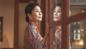 方文琳（左）在《時光の手箱：我的阿爸和卡桑》飾演大久保麻梨子（右）的台灣婆婆。（圖／財團法人影想文化藝術基金會提供）