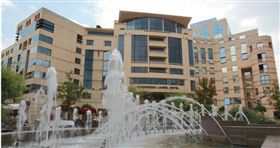 巴黎長榮桂冠酒店「拒掛五星旗」！小粉紅崩潰喊抵制　業者回應了