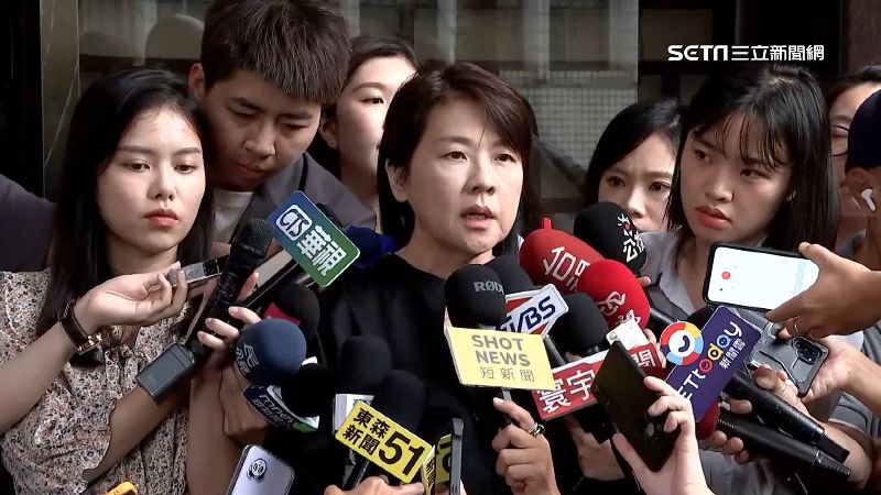 黃珊珊辭中央委員　黨內不滿：立委也該辭