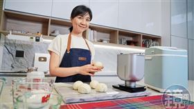 烘焙部落客辣媽表示，美國10年期公債殖利率4%以上，是最佳買入點。