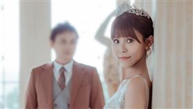 泡芙姊姊公布婚訊。(圖／達伶提供）