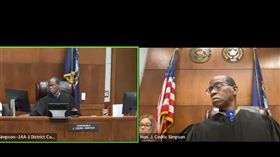 法官辛普森（J. Cedric Simpson）惡言向。（圖／翻攝自YouTube-Hon J Cedric Simpson Live Feed頻道）