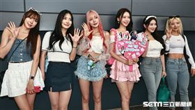 ▲李雅英5位同公司師妹訪台，左起依序為珍元、子仁、海莉、天天、署賢。（圖／記者劉彥池攝影）