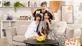 阿本（左起）、溫妮、SANDY情緒不斷呈現興奮狀態。（圖／TVBS 提供）