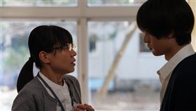 《老師的善意謊言》奈緒、豬狩蒼彌。（圖／華映娛樂提供）