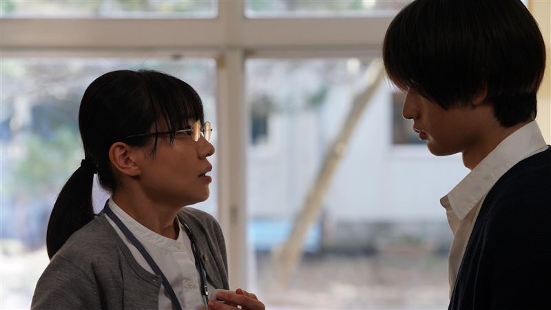 21歲男偶像爆「XX硬不起來」上人妻搞不倫