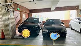 台中榮總多難停車，醫師曝一張圖，倒車硬擠塞進去，停車場與走廊空隙(圖／翻攝自神經外科廖致翔醫師臉書)