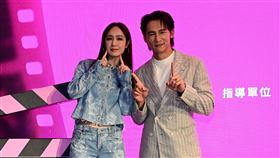 2024桃園電影節，台灣獎評審小薰（左）和宣傳大使温昇豪。（圖／桃園電影節提供）