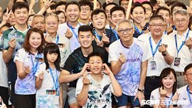 ▲巴黎奧運羽球金牌選手王齊麟、李洋出席牧德盃企業羽球排名賽開幕典禮。（圖／記者劉彥池攝影）