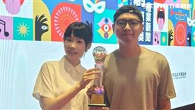 專題記者羅立芸、戴華辰獲平面及網路新聞報導獎優勝。（圖／記者戴華辰攝影）