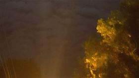 台中出現「地震雲」。（圖／翻攝自臉書社團「地震氣震」）