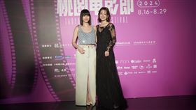 魏蔓（左）、黃薇渟在《血 ‧ 拾人生》中都飾演血癌患者。（圖／大愛提供）