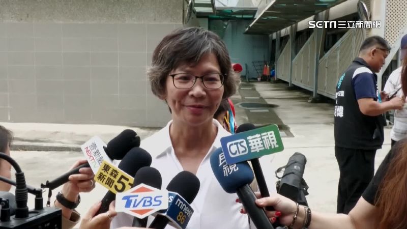 暗酸珊？蔡壁如表忠「若自己會一肩扛責」