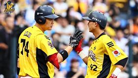 ▲岳政華、許基宏首局就開轟。（圖／中信兄弟提供）