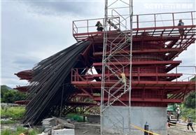 新／國4延伸工程意外　1男遭鋼筋掩埋OHCA(圖/翻攝畫面)