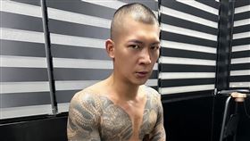 鳳梨。（圖／翻攝自鳳梨臉書）