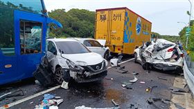 香山,國3,連環撞,事故（圖／翻攝畫面）
