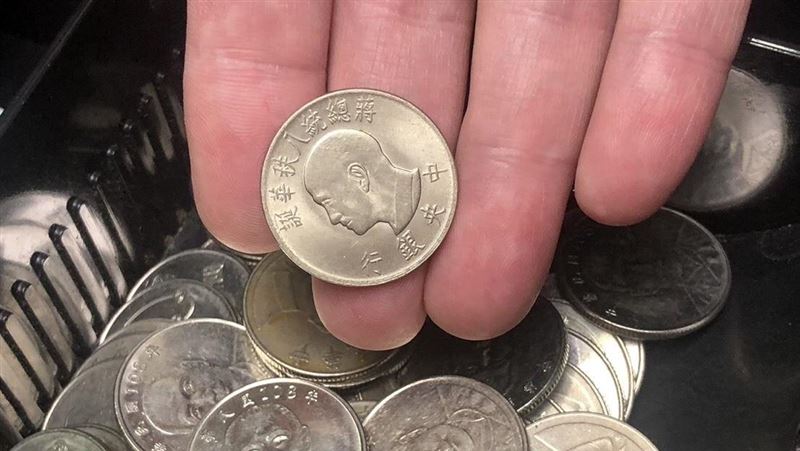 台中餐廳收古幣虧損！竟有人開18000收購