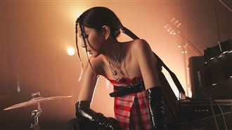 Ella遭異物塞入嘴　兇手曝光她不忍說話了