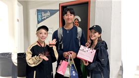 ▲台灣啦啦隊女神巫苡萱和壯壯受邀參加舊金山巨人1A台灣日。（圖／壯壯提供）