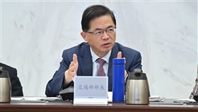 卓榮泰主持上任後首場「中央道路交通安全會報」。（圖／行政院提供）