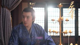 中國男星張昊唯在《慶餘年》飾演太子（圖／翻攝張昊唯工作室）