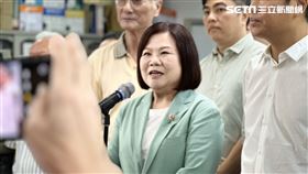 許銘春今（20）日拜訪高雄市交通運輸總工會時正式表態參選高市長。（圖／記者簡榮良攝影）